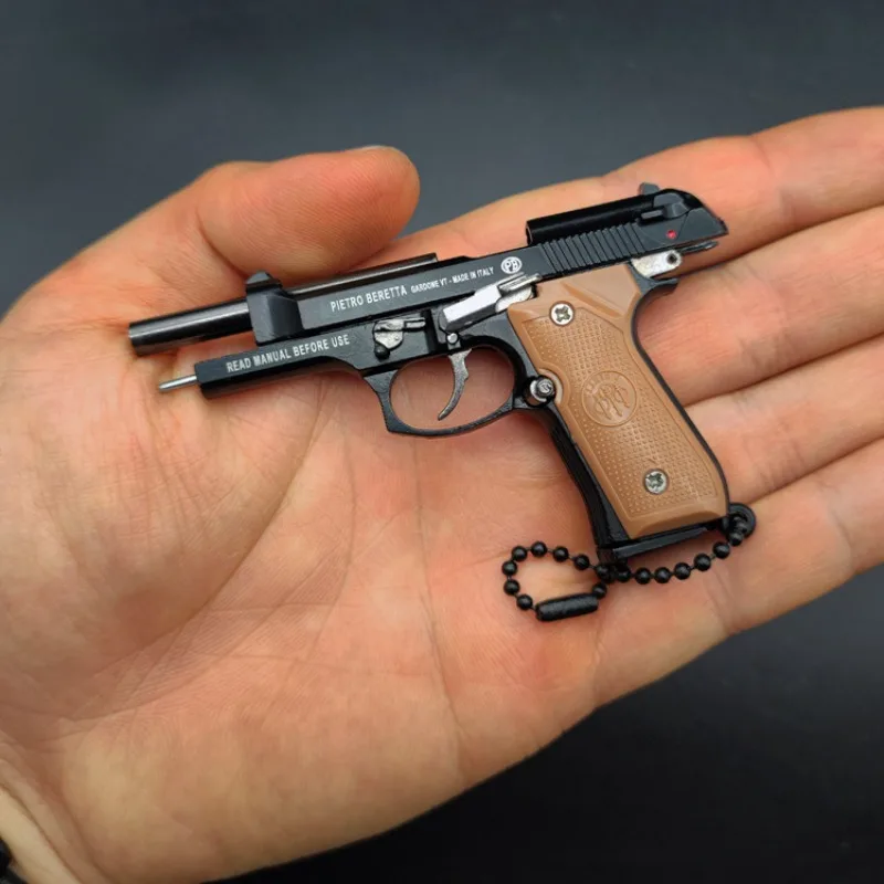 Modellino di Pistola M92 in Le - Model Kit Revolver recensione e prezzo