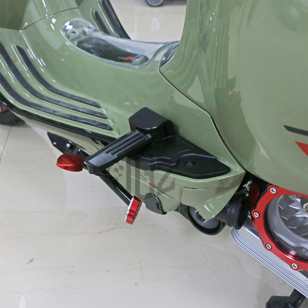 Pedali moto Passeggero posteri - Model Kit Vespa recensione e prezzo