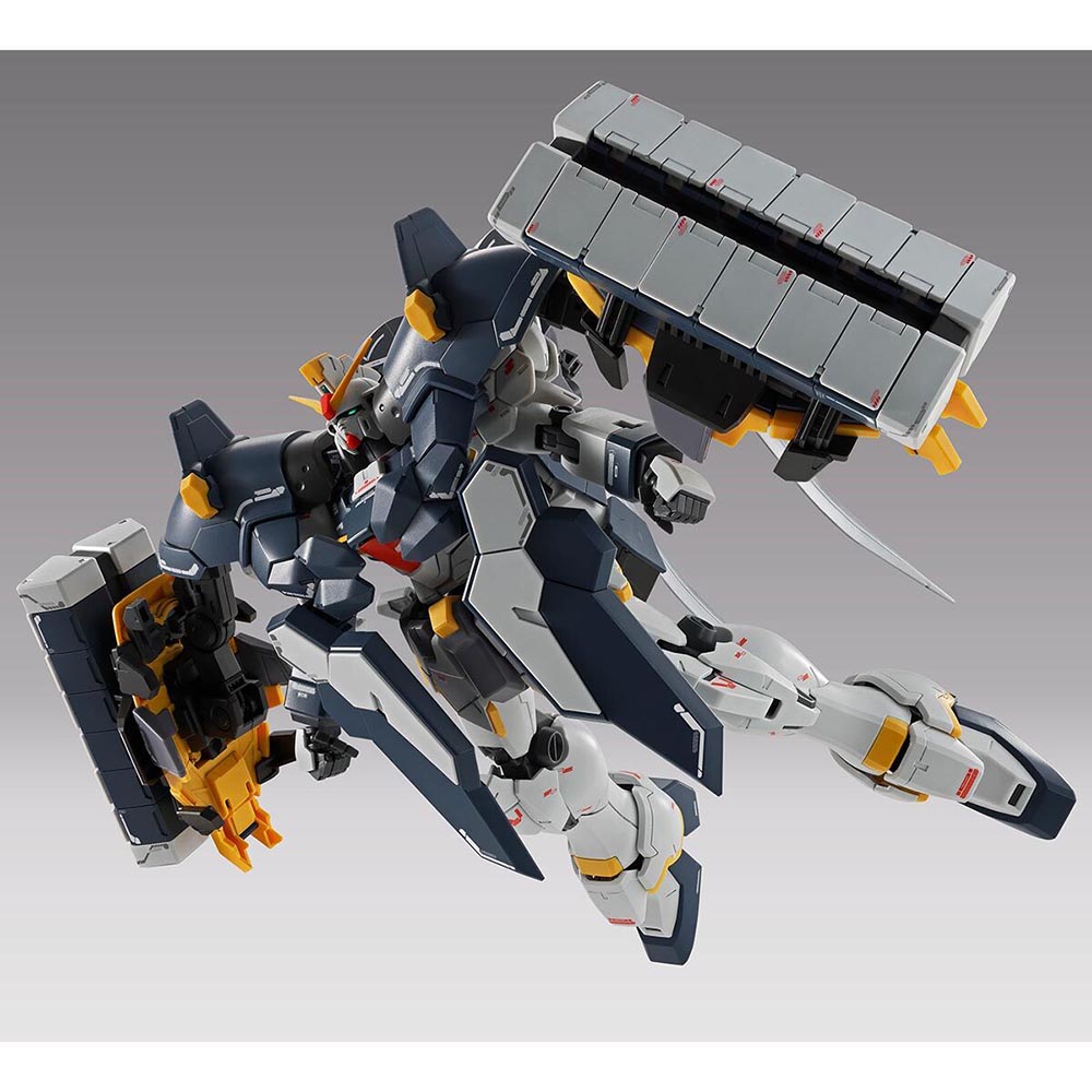Originale Bandai MG 1/100 Gund - Model Kit Lizard recensione e prezzo