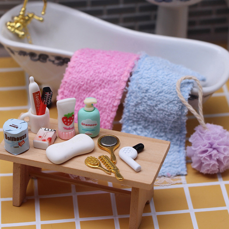 Casa delle bambole in miniatur - Model Kit Tools recensione e prezzo