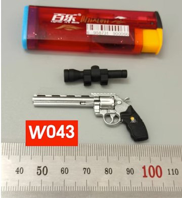 W042-49 1/6 Soldato Revolver P - Model Kit Revolver recensione e prezzo