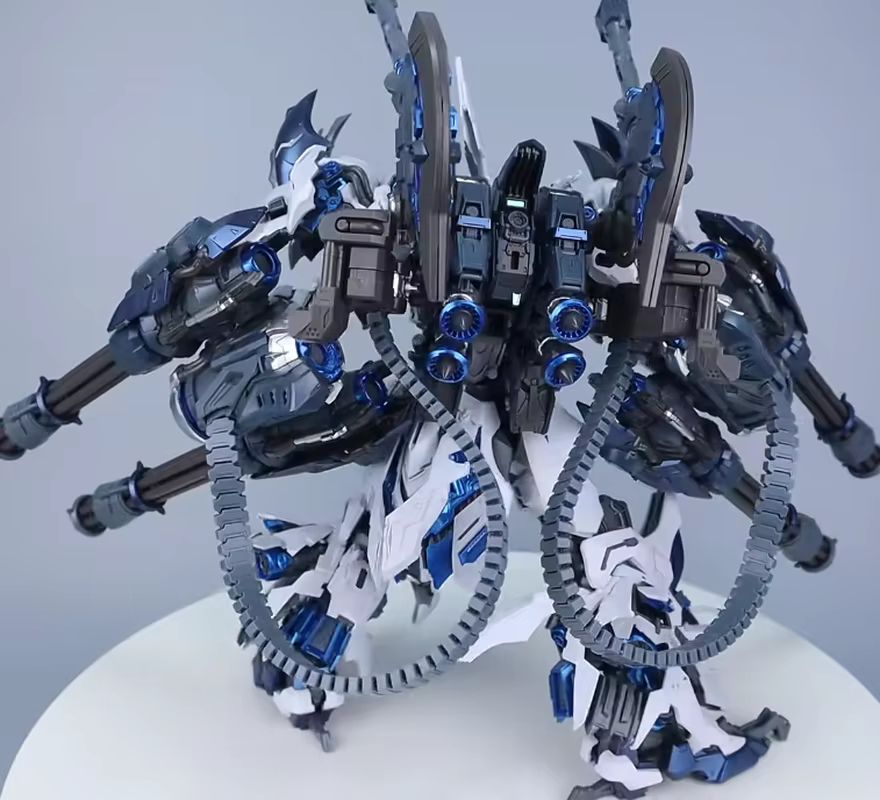 IN ERA+ Serie Infinite RMD Liz - Model Kit Lizard recensione e prezzo