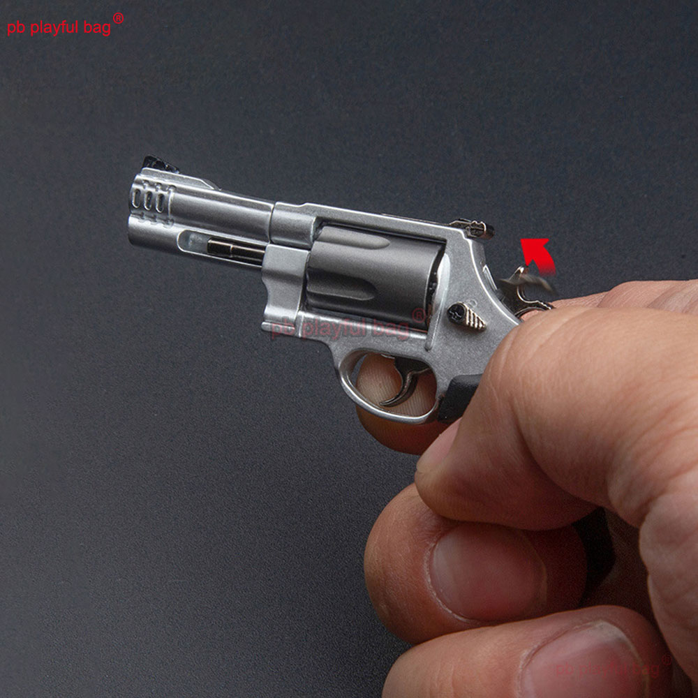 Kit creativo per modellare una - Model Kit Revolver recensione e prezzo
