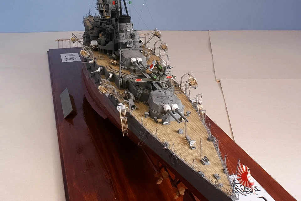 Scala 1:200 WW2 Corazzata Hiei - Model Kit Ship recensione e prezzo